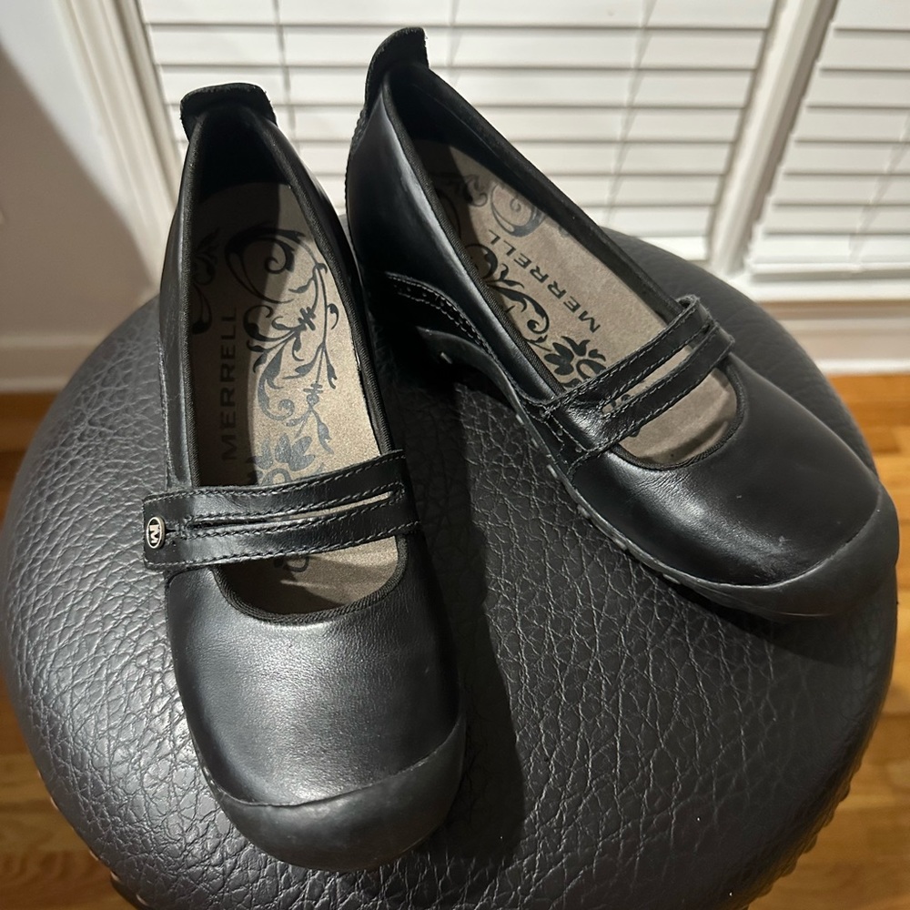 Merrell Plaza Bandeau Women's Black Flats 🖤 Size 7! Best Offer Accepted!